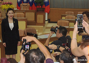 補宣誓就職 李婉鈺：盼媒體焦點在公眾事務