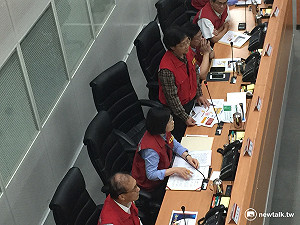 小英首度坐鎮防颱  挺國軍是「安心的力量」