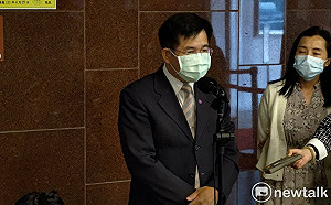 確診學生睡帳篷、地下室 教長終於出面講配套