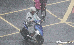 母親節前夕變天「3天雨區一圖看」！氣象局：慎防劇烈雨勢