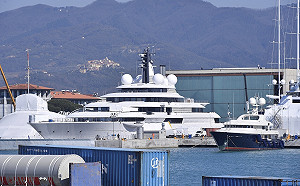 義大利下令扣押巨型奢華遊艇  被質疑與普丁有關