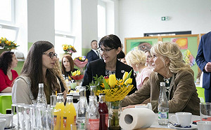 母親節禮物  拜登夫人突然造訪烏克蘭