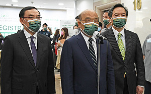 柯文哲、林右昌為快篩試劑供應量槓中央 蘇揆：熱區有多給