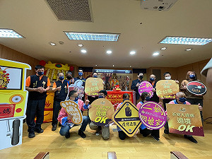 繞境祈福疫情減緩 眾神同行陪二媽回新北野柳娘家護台灣