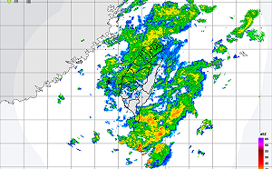 18縣市大雨大雨一直下！全台涼颼颼 花蓮掀長浪