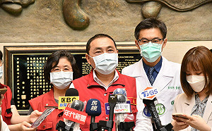 不跟進停課臉書被灌爆 侯友宜：新北有運作機制會滾動檢討