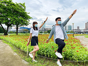 愛戀水漾  百花綻放新北大都會公園