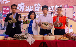 經濟部商業司「品牌一條街」加持  帶動高雄三鳳中街南北貨買氣