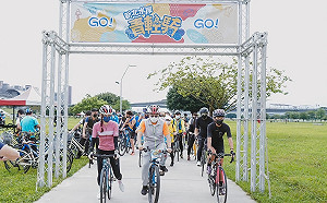 新北水岸青輕騎今登場   民眾騎車運動抗疫兼賞河濱美景