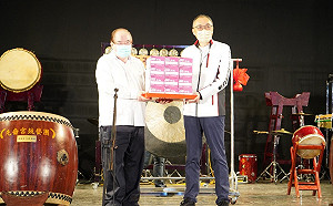 神農文化祭開幕   三重先嗇宮加碼捐快篩劑