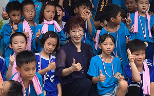 足球賽談補選 洪秀柱：困局中堅定向前