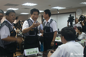 《電業法》修法說明會 台電工會退席抗議