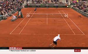 英國華視？BBC跑馬燈驚見「曼聯是垃圾」 紅魔迷：確實