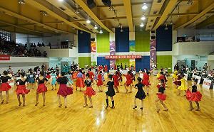 國標舞全國公開賽高雄登場 300舞林高手疫情下展現舞技