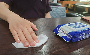 近距離接觸7名無症狀者  病毒仍不上身！名醫1防疫法寶：最好隨身攜帶