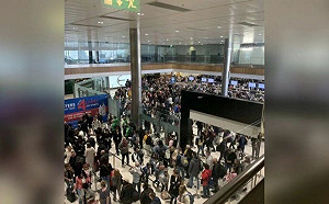 愛爾蘭首都機場超負荷  1000 名旅客排長隊錯過航班