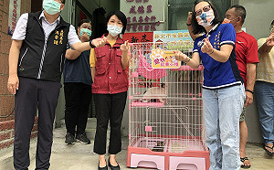 新北首創里辦公室愛心認養小棧  五股成德里為毛寶貝找新家