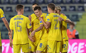 足球場成延伸戰場！烏克蘭國家隊力拼出線 想闖進世界盃