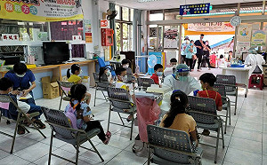 屏縣新增2951例創新高 端午連假加開兒童疫苗門診