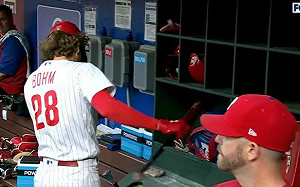 (影)一百種受傷的方式！他怒砸球棒反彈