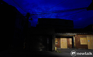 良影一二》這個地方晚上燈火滅門窗封 暗黑陰森空城  見證史上最大徵收案