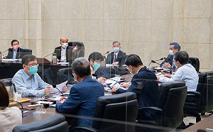 仍有許多孩子未施打疫苗 蘇揆：中央與地方協調學校加速進行