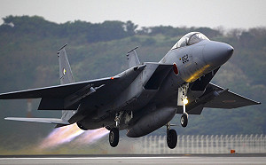 二戰後首次! 日本兩架戰機抵菲律賓 陸專家憂心 : 為南海增添不穩定因素