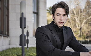 網友被斯國帥哥議員圈粉 綠委轉述：他愛上台灣了