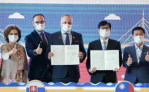 防疫溫情牽起城市友情 高雄締盟斯洛伐克布拉提斯拉瓦省