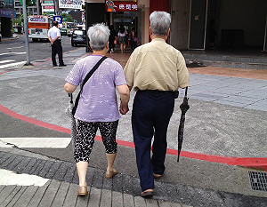 民團批鐘點外勞決策粗糙 恐衝擊長照人力布局