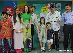 綠辦東南亞語歌唱比賽 余天：要介紹給電視台