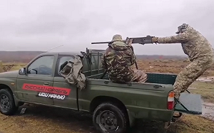 貨卡變戰車！「Car4Ukraine」 他們用自己的方式為烏克蘭而戰