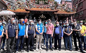 遭黃珊珊拔樁？ 蔣萬安駁：我跟里長互動很緊密