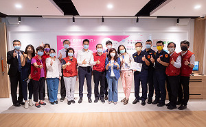 新北三重集中檢疫中心退場   侯友宜致贈感謝狀