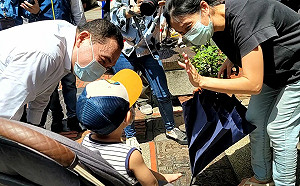 新北深坑集順廟保儀尊王、保儀大夫聖誕 侯友宜參拜祝壽贈匾「保境佑民」