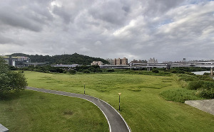 陽光綠地汗水加臨門一腳 新北陽光足球場6/22正式開放