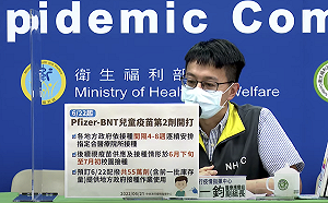 接種第2劑疫苗滿12歲怎麼辦？羅一鈞：照青少年劑量接種