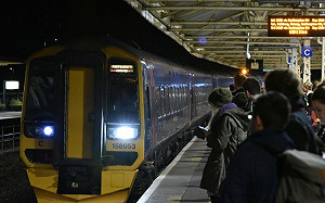 英國 30 年來最大宗鐵路罷工潮 八成列車將停駛  4 萬人要求加薪