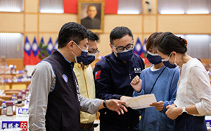 恩恩案延燒　新北議會國民黨團反嗆民進黨：動動手指求證很難嗎？