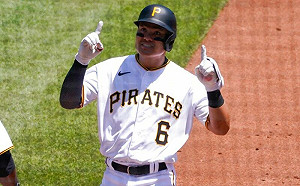 (影)海盜隊3連勝　張育成坐板凳