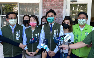 批民眾黨「戀棧！寄生！」 竹市議會綠黨團：做賊喊抓賊