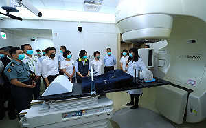 蔡英文視察  盧秀燕、蔡其昌陪同 期許中央地方攜手抗疫