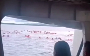 （影）菲律賓渡輪失火黑煙沖天  上百名乘客跳海逃生