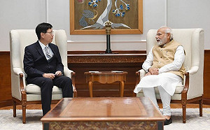 鴻海前往印度與總理會面！合資建造半導體廠及推動電動車產業