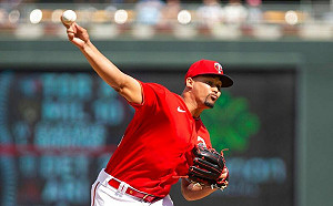 (影)雙城守護神超狂 百英里指叉K翻打者