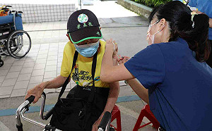 嘉縣＋1073、嘉市＋647！嘉縣守護長者催打追加劑