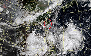 高屏花蓮熱爆！西邊晴朗東邊水氣多 恆春半島有雷雨