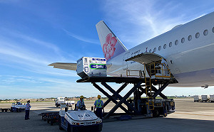 首批Novavax疫苗50.4萬劑抵台！已完成通關作業