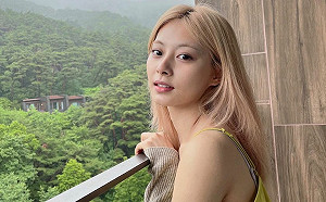 周子瑜素顏出遊狂曬美照！網崩潰：衣服穿起來