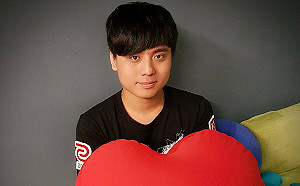 風格大不同！Maple酸RB世誠：看他玩《Apex英雄》像看小丑表演